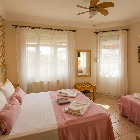 Hotel Cunda Altay Hotel *